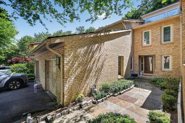 Building Photo - 7830 Whiterim Terrace