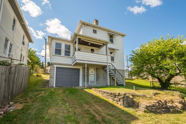 Building Photo - 1121 Margray St