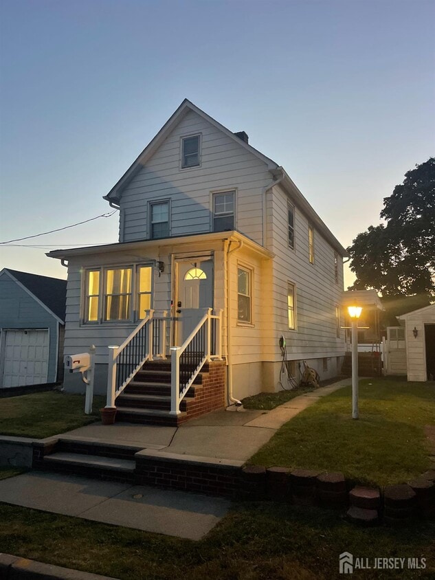 Primary Photo - 1 Harrison St