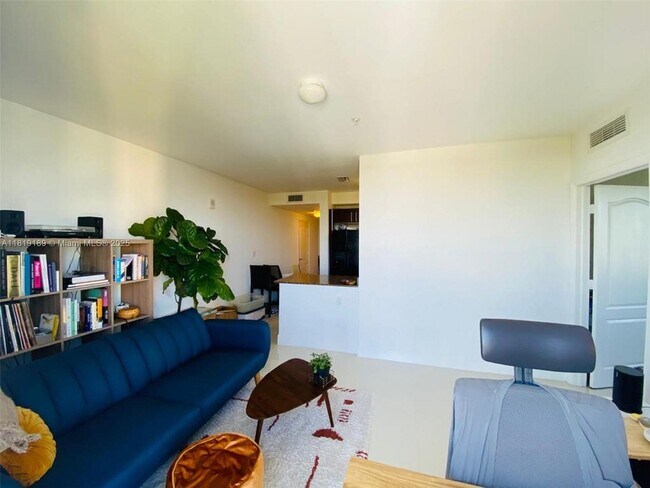 Foto del edificio - 2701 SW 3rd Ave