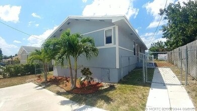 Building Photo - 1488 W 31st St
