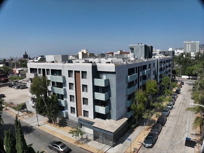 3D Exterior - Hollywood Terrace Apartments