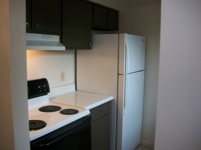 kitchen - 8045 Pippin Rd