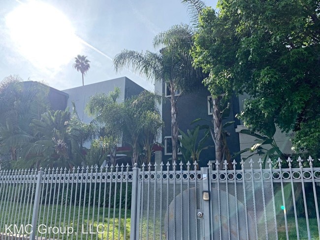 Building Photo - 5011-5015 Monte Vista St