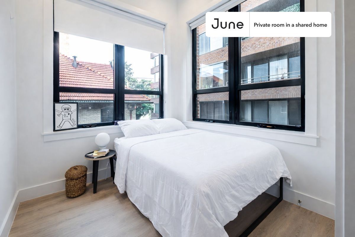 Room in Shared 4 bed/2 bath home - Room in Shared 4 bed/2 bath home