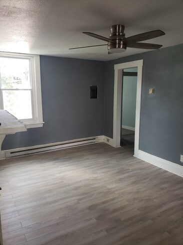 Foto del edificio - 84 S 15th St