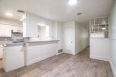 Foto principal - Remodeled 3 bedroom 2 bathroom house centr...