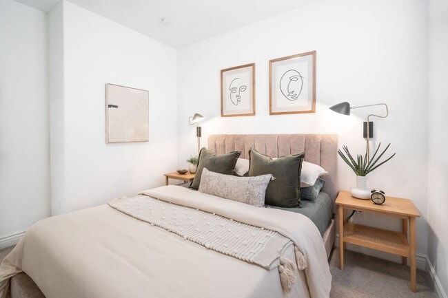 Building Photo - 302 Madonna Rd