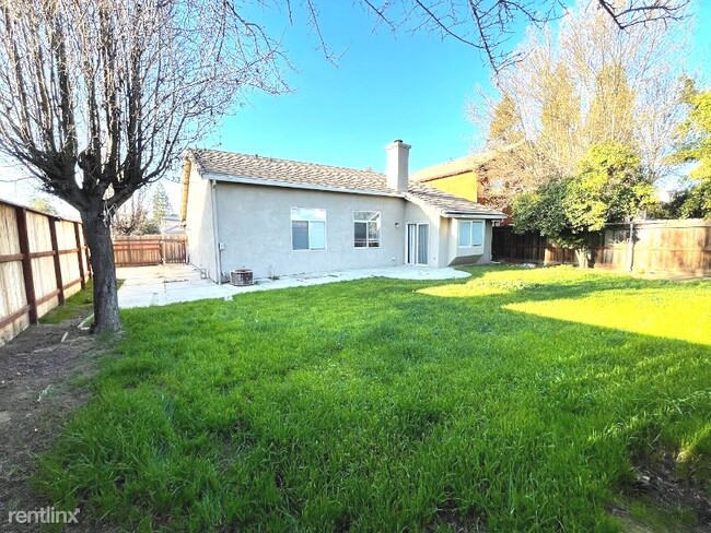 Building Photo - 3 br, 2 bath House - 3722 Wild Rose Ln