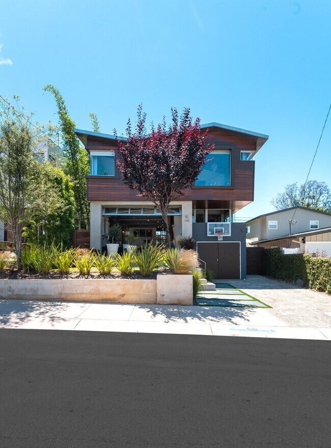 Foto del edificio - 1149 Pine Ave