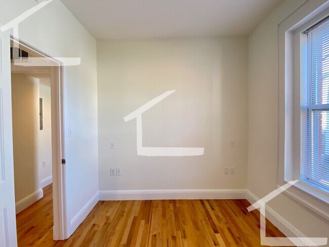 Building Photo - Spacious 2BR Allston Listing!