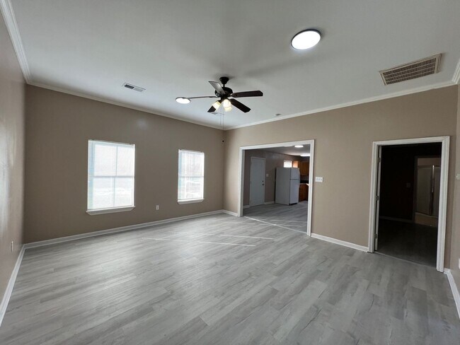 Foto del edificio - 34399 Buck Carroll Rd