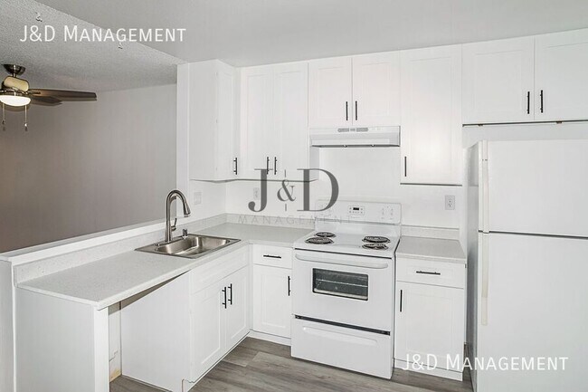 Foto del edificio - 6654 Bell Bluff Ave