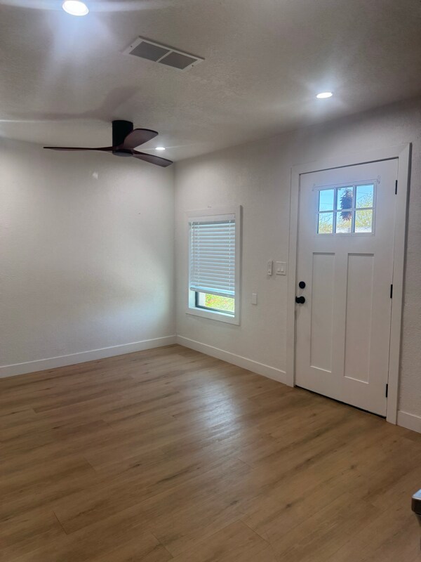 Foto del edificio - 1154 E Roosevelt St