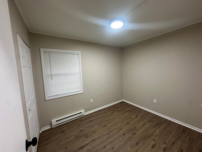 Foto del edificio - Freshly Renovated 3-Bedroom Home – Quality...