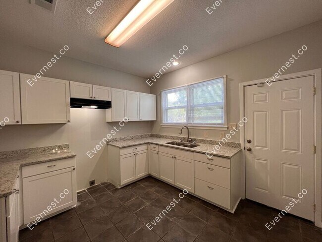 Building Photo - 5058 Pheasant Run Ln