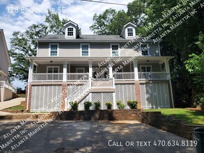 Building Photo - 128 Brook Cir SE