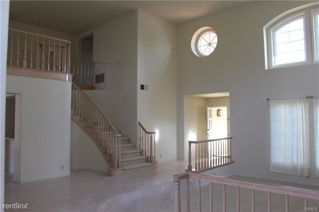 Building Photo - 4 br, 5 bath House - 9341 Darrow Dr