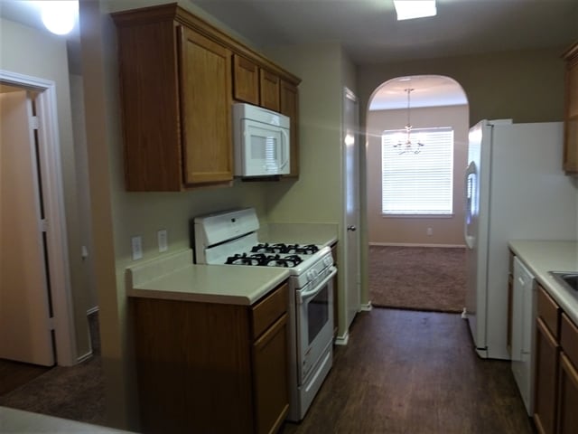 Building Photo - 224 Tolcarne Dr