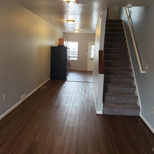 Building Photo - 1182 Nanticoke St