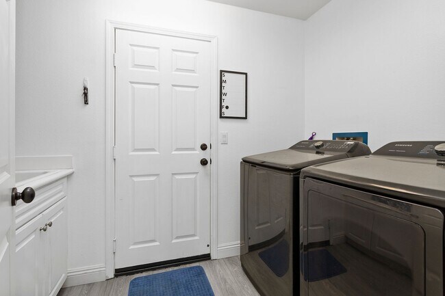 Building Photo - Gorgeous Family Home in Menifee for Lease!!!!