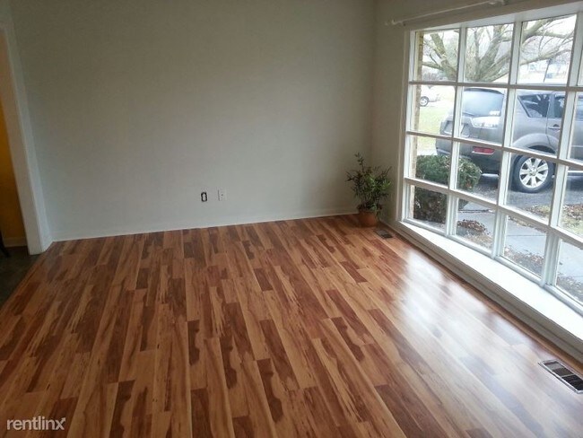 Foto del edificio - 144 Oxbow Rd