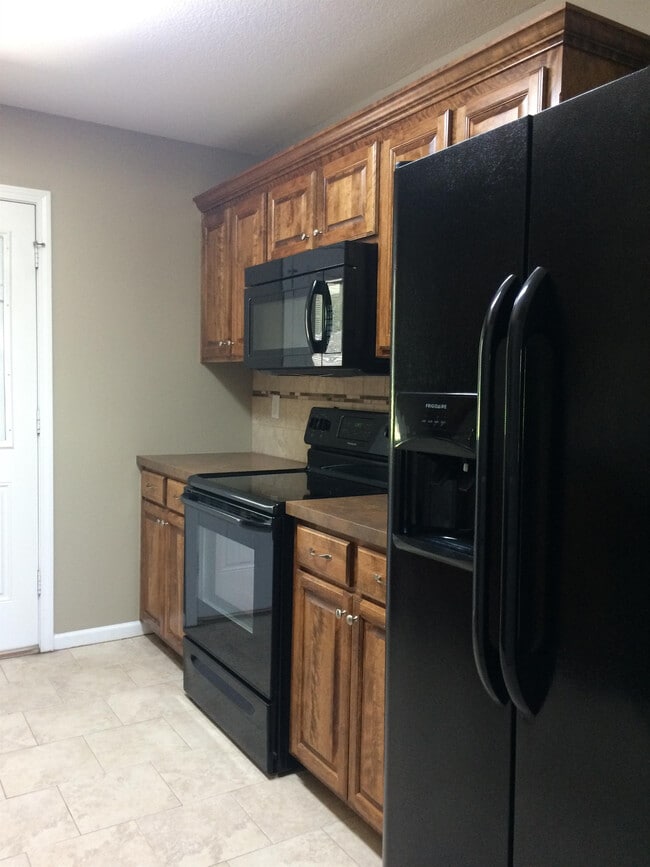 Foto del edificio - 711 E Culton St