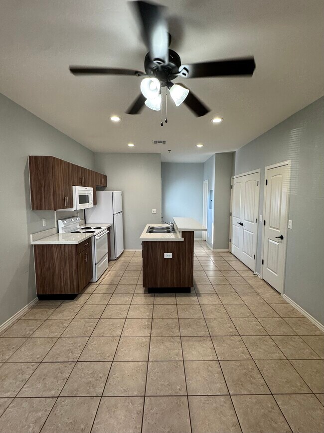 Foto del edificio - 1005 W Garfield St