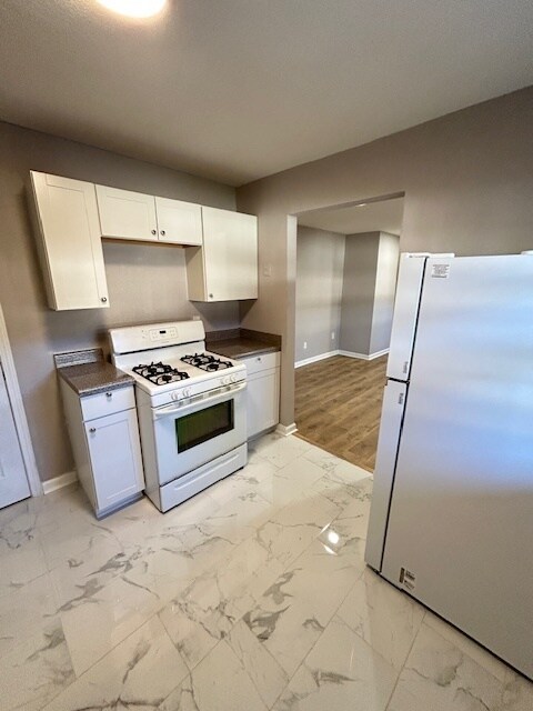 Foto del edificio - 325 Greenlaw Ave