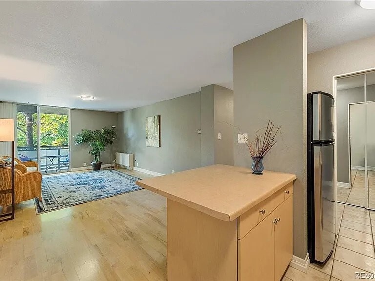 Foto principal - 2500 S York St