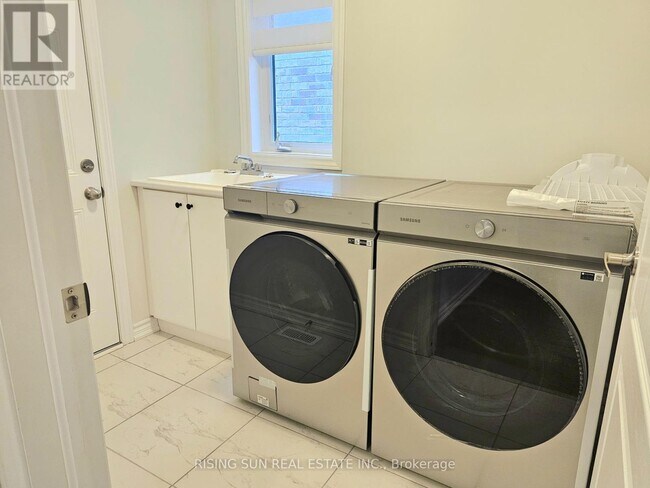 Photo du bâtiment - 89 Palace St