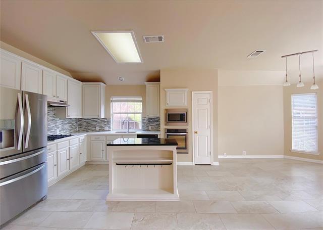 Foto del edificio - 3224 Heatherbrook Dr