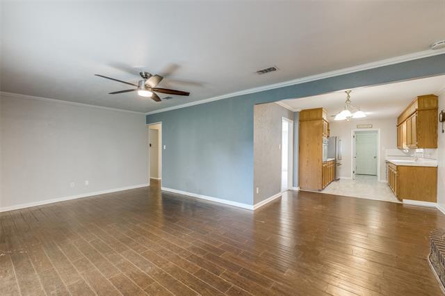 Building Photo - 1821 E Cedar Elm Dr