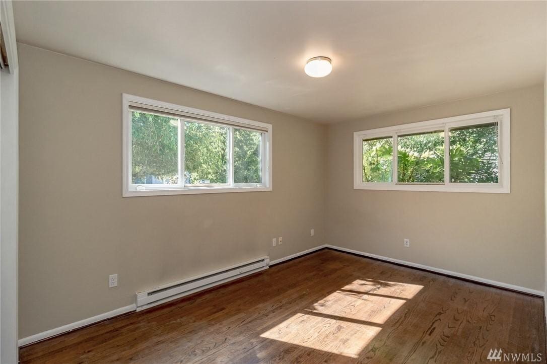 Primary Photo - 16446 SE 35th St
