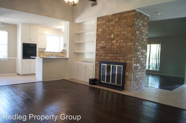 Building Photo - 5912 Sycamore Creek Rd