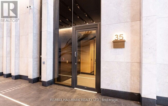 Building Photo - 35 Mercer St