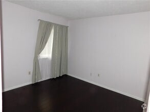 Building Photo - 447 Eastbrooke Ln