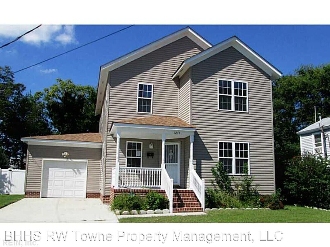Primary Photo - 4 br, 2.5 bath House - 1215 Pike Street