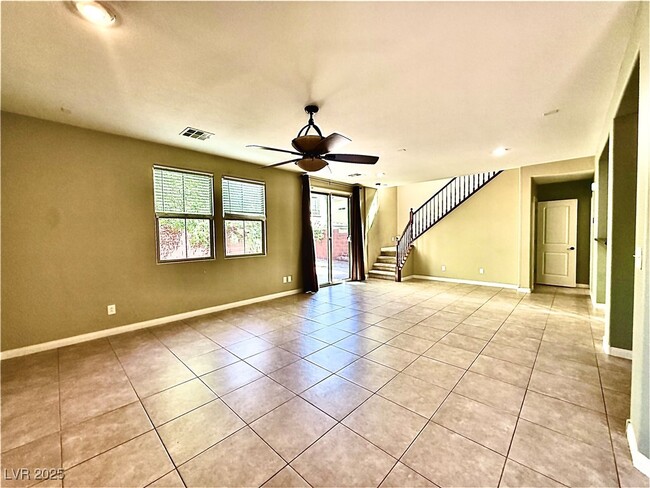 Building Photo - 5580 Spiceberry Dr