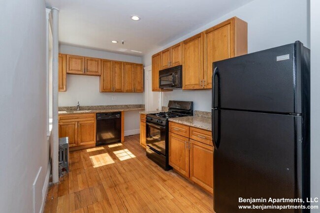 Foto del edificio - 286 Chestnut Hill Ave