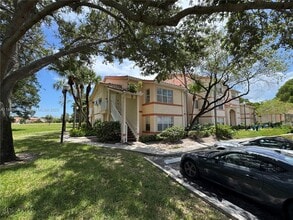 Building Photo - 3460 Pinewalk Dr N