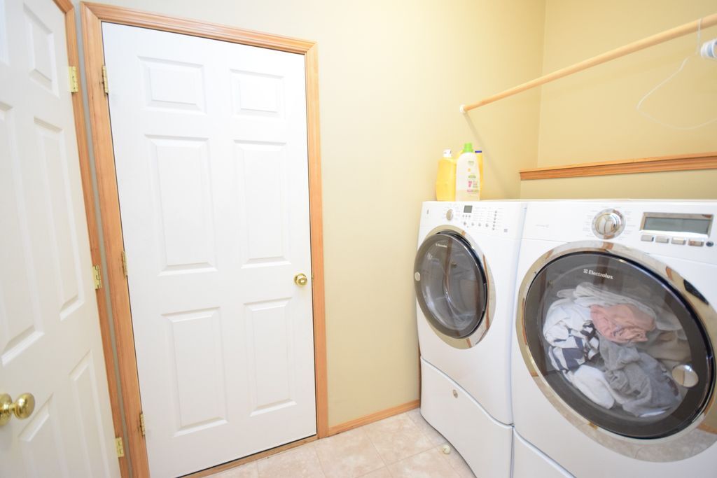 Foto principal - 10890 Southwest Washington Street