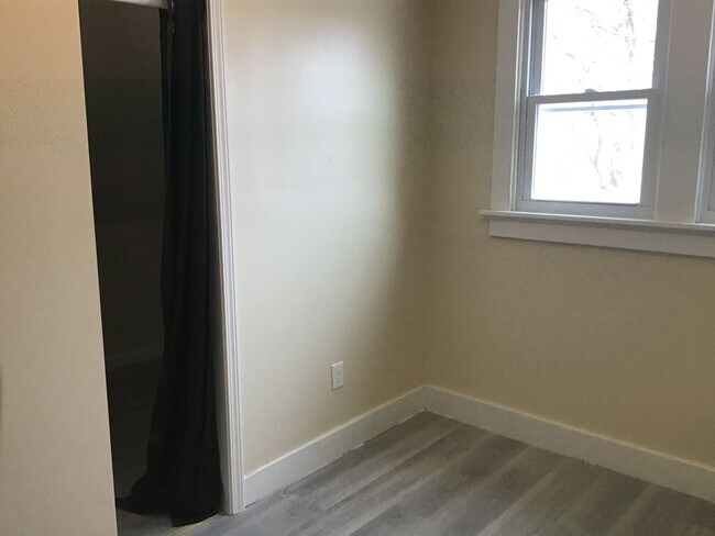 Foto del edificio - 4 Bedroom Single Family Home