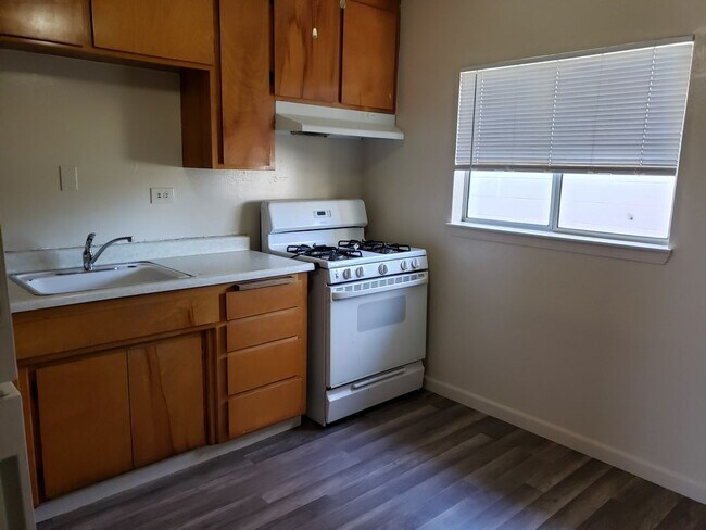 Foto del edificio - 1621 Sacramento Ave. 1
