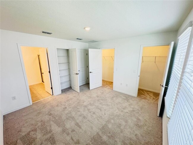 Building Photo - 3140 Skyline Lp