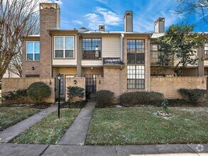 Building Photo - 712 Country Pl Dr