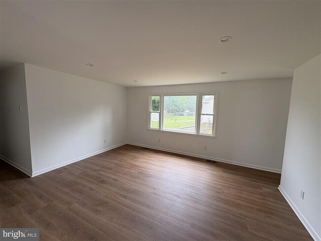 Building Photo - 1205 Kings Tree Dr
