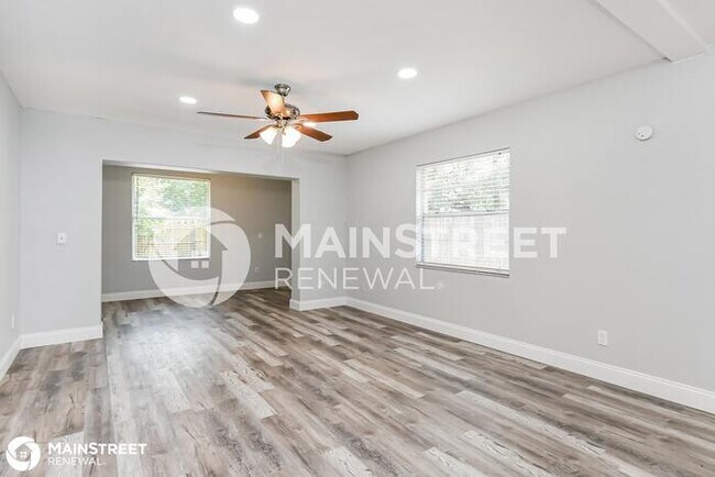 Foto del edificio - 31101 POCONO ST, SORRENTO, FL 32776