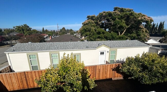 view of whole house - 2490 Bailey Ave