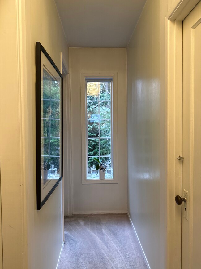 Foto del edificio - 12706 10th Ave NE